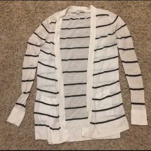 LOFT Cardigan. White and black stripe. XSP